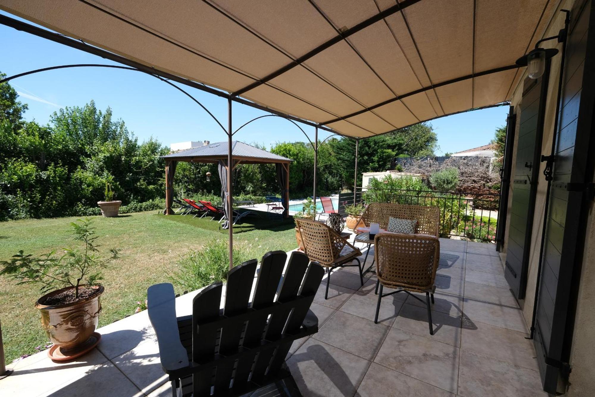 Nice Villa With Pool In Eyguieres Alpilles 6 People Luaran gambar