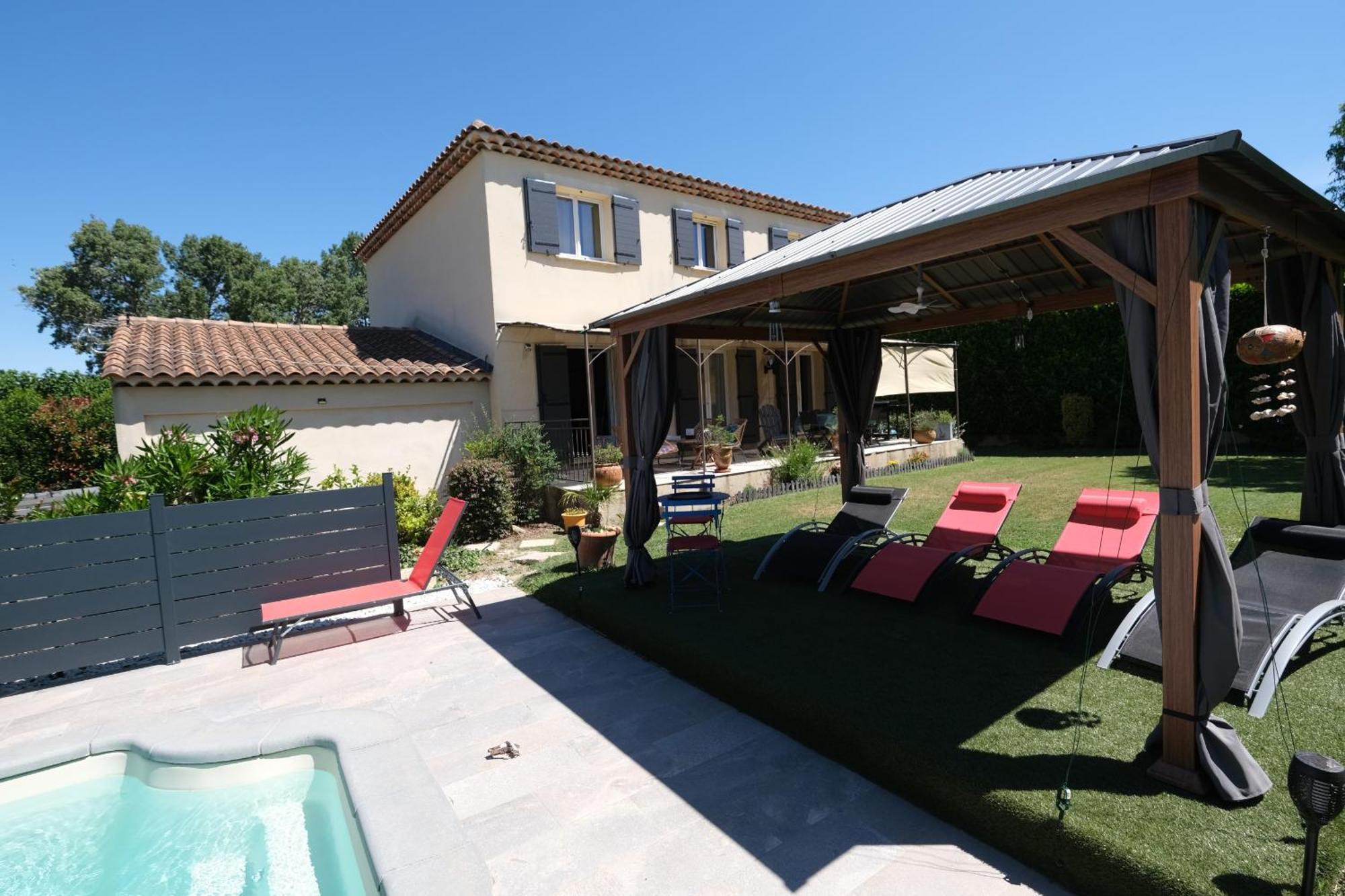 Nice Villa With Pool In Eyguieres Alpilles 6 People Luaran gambar